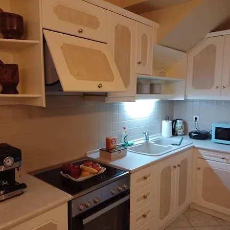 Rafaelhouse Апартаменты